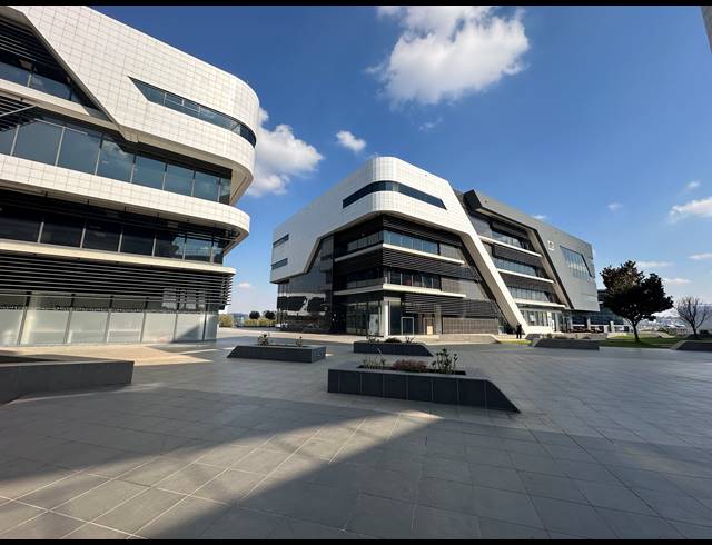 188.40M² OFFICE TO LET IN DORINGKLOOF